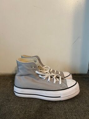 Converse Women's High Top Canvas Sneakers in Light Gray and White (Platforms)
